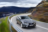 Lexus GS300h Öko-Bruder im Sportlerdress title=